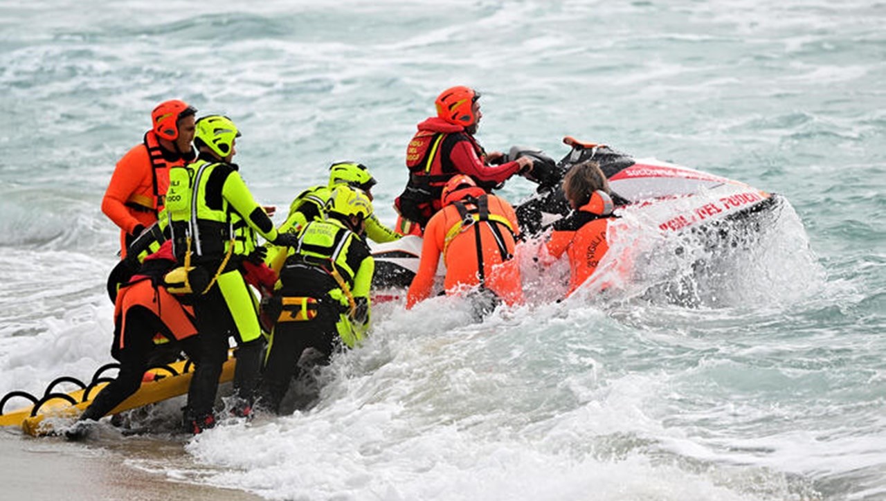 Naufragio di Cutro: recuperato in mare il corpo della 89esima vittima