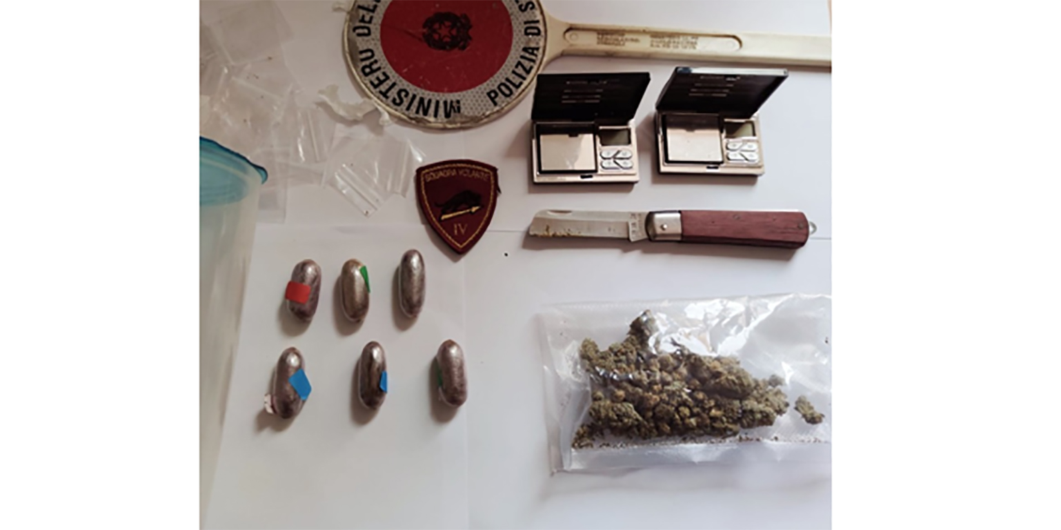Crotone: sequestrate diverse dosi di marjuana e hashish