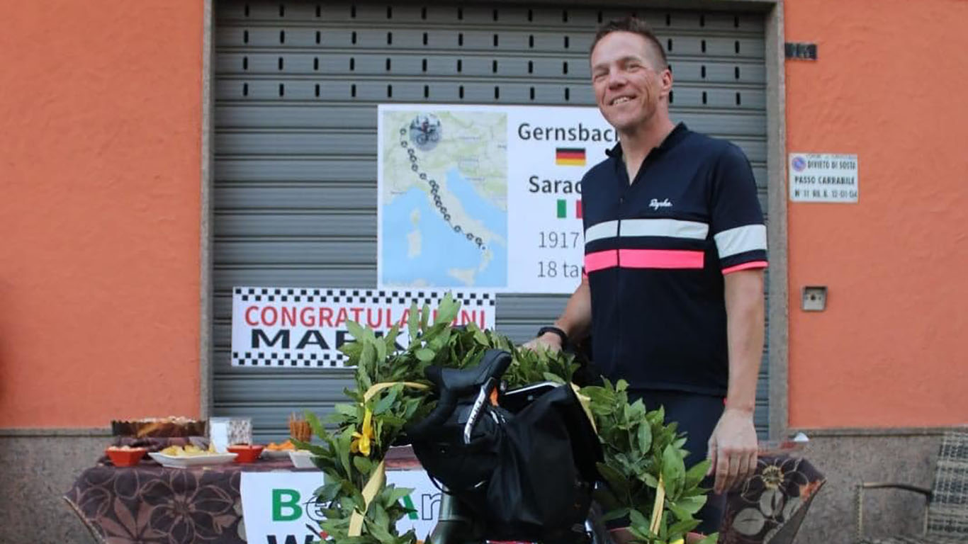 Dalla Germania al Pollino in bici: ecco l’impresa di Markus Wallburg